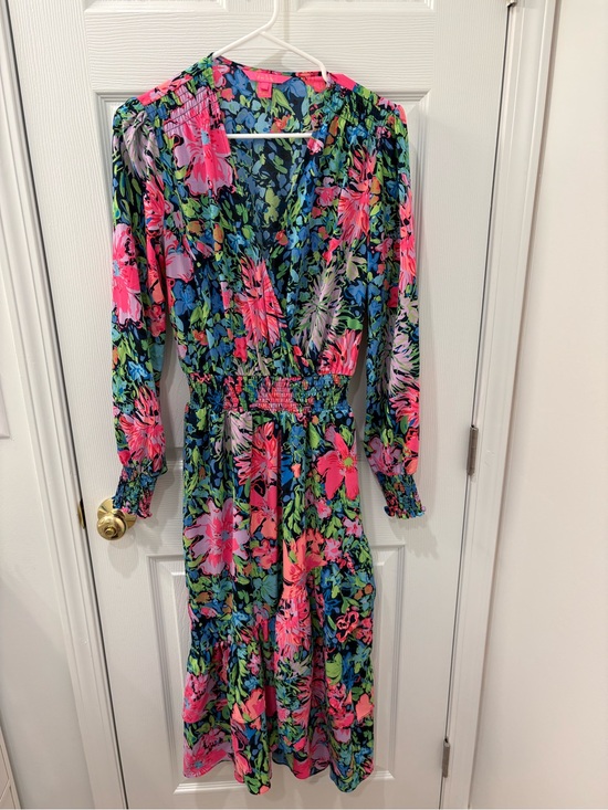 Lilly Pulitzer Dresses & Skirts - Lilly Pulitzer Cristiana Midi size 6